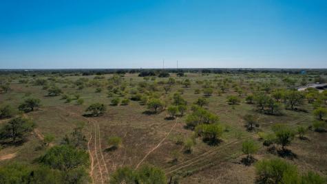 2452 2nd Street Pleasanton TX 78064