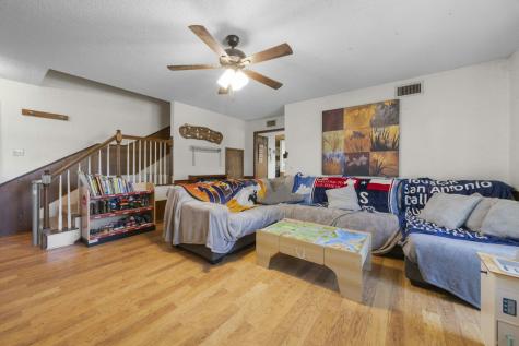 2452 2nd Street Pleasanton TX 78064