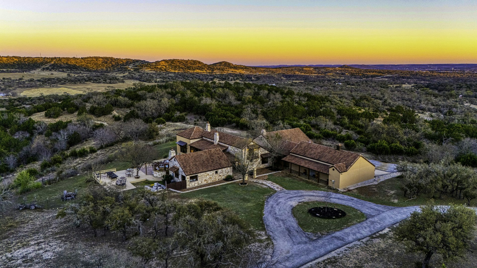 164 Camino Del Reserve Lane Comfort TX 78013