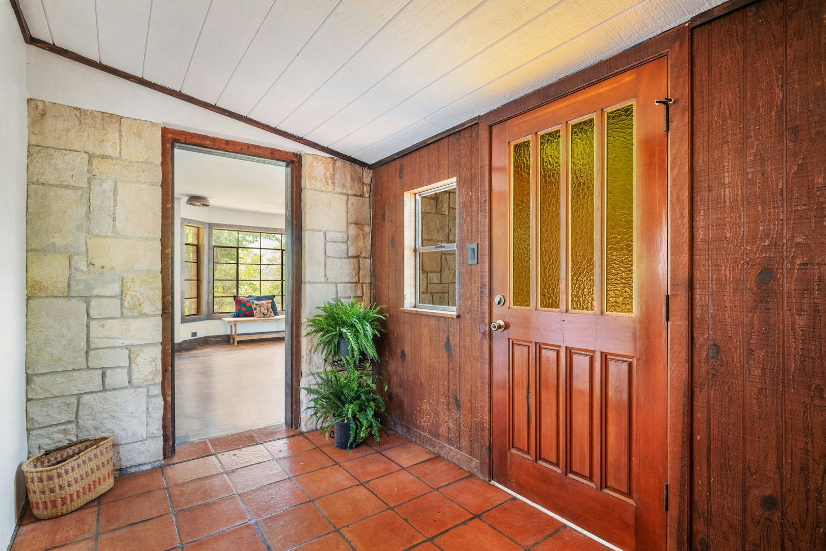 13132 Texas Highway 16 Medina TX 78055