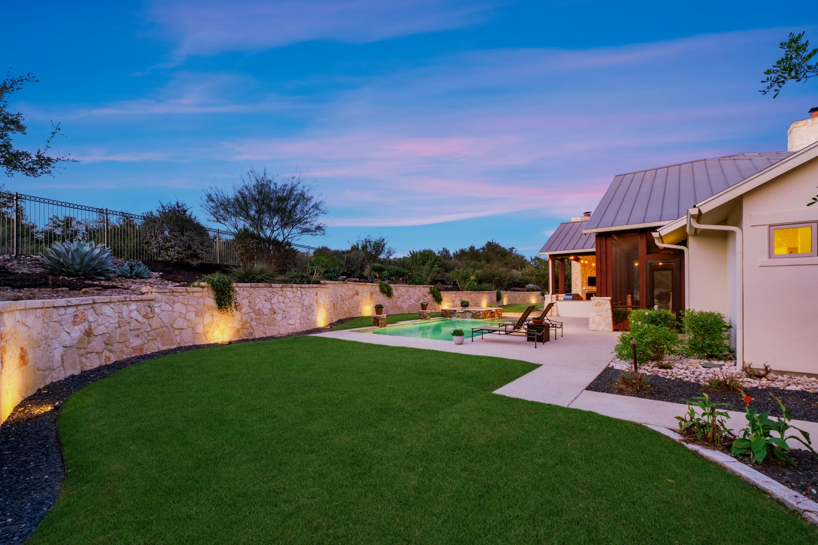 1043 Twin River Canyon Lake TX 78133
