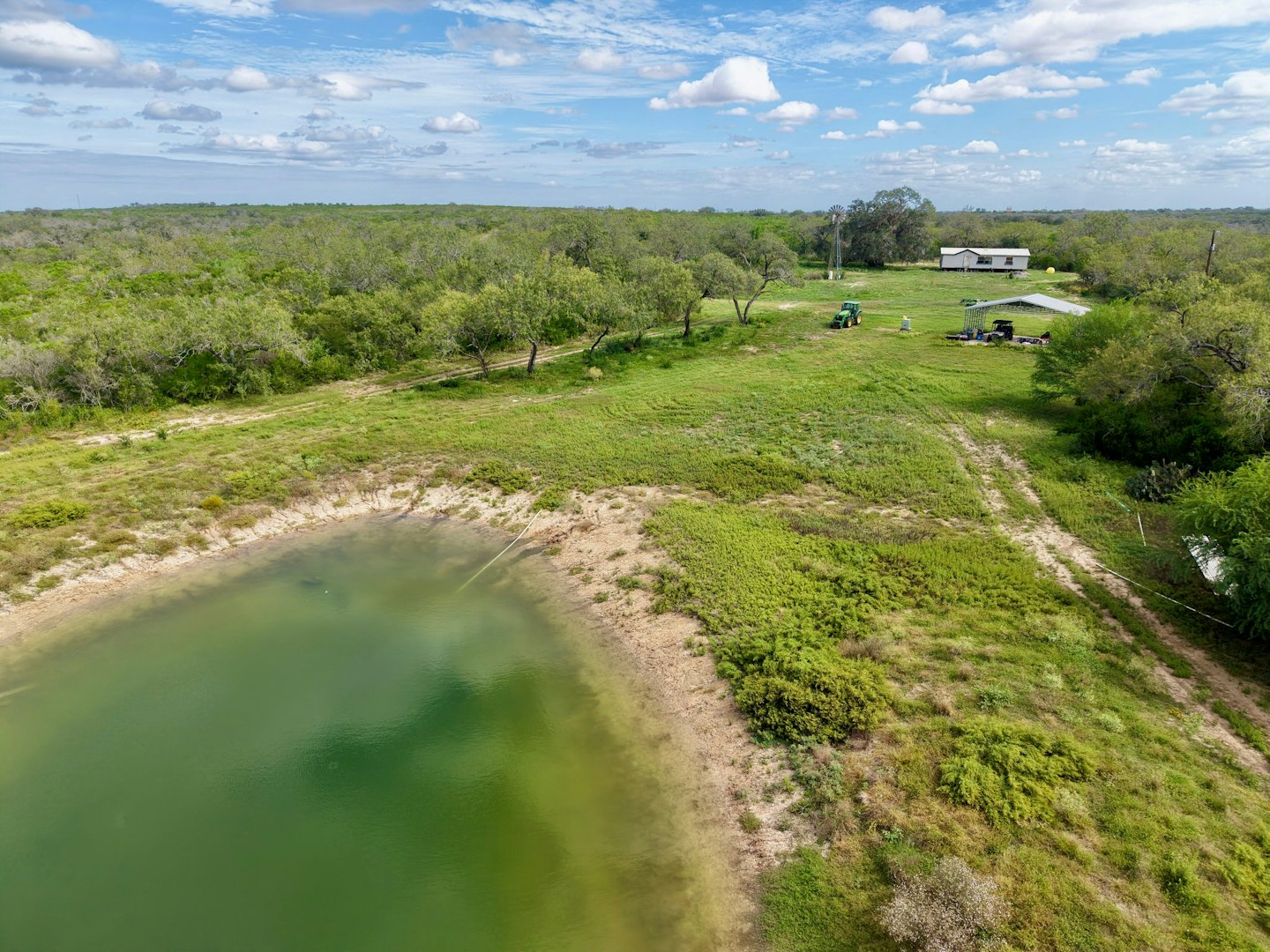 10255 County Road 113 Pettus TX 78146