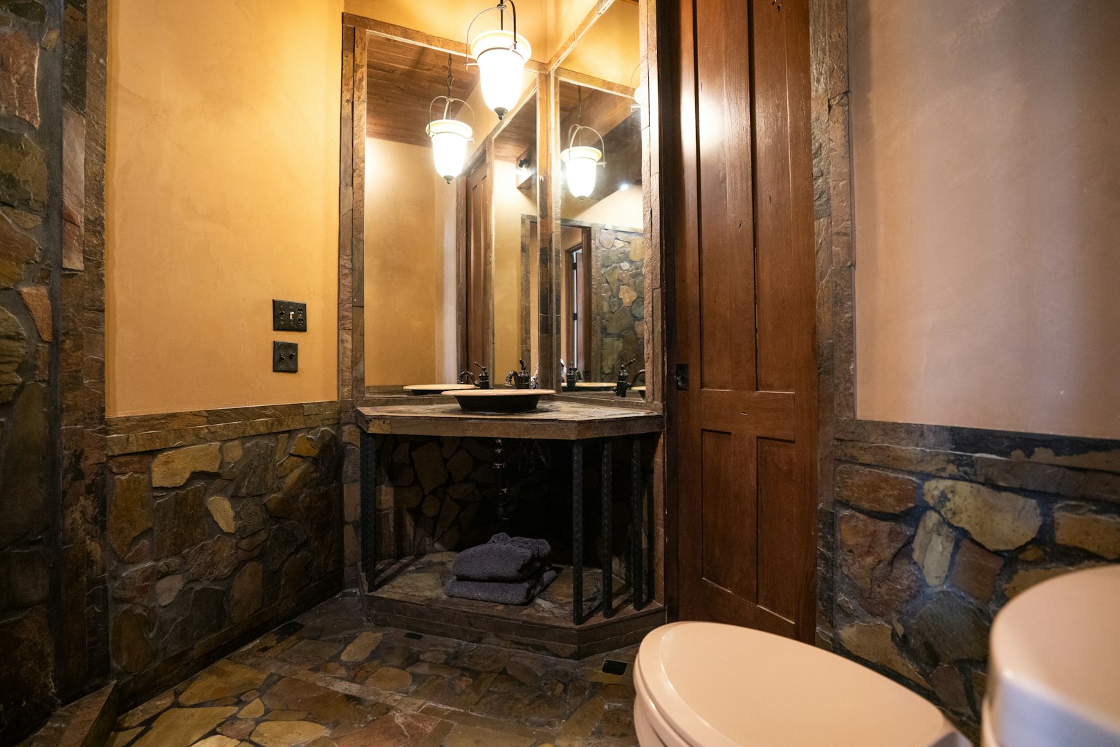 225 Valley View Road Comfort TX 78013