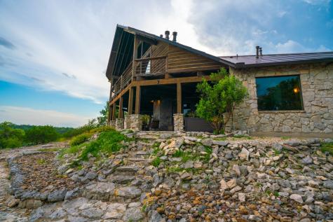 225 Valley View Road Comfort TX 78013