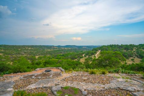 225 Valley View Road Comfort TX 78013