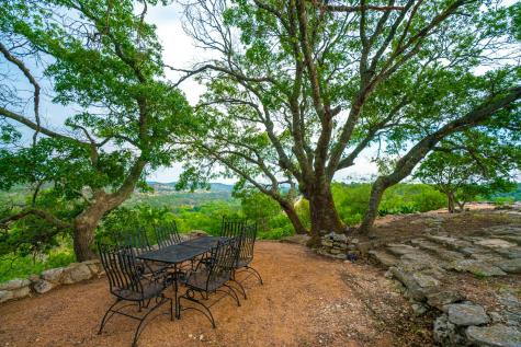 225 Valley View Road Comfort TX 78013