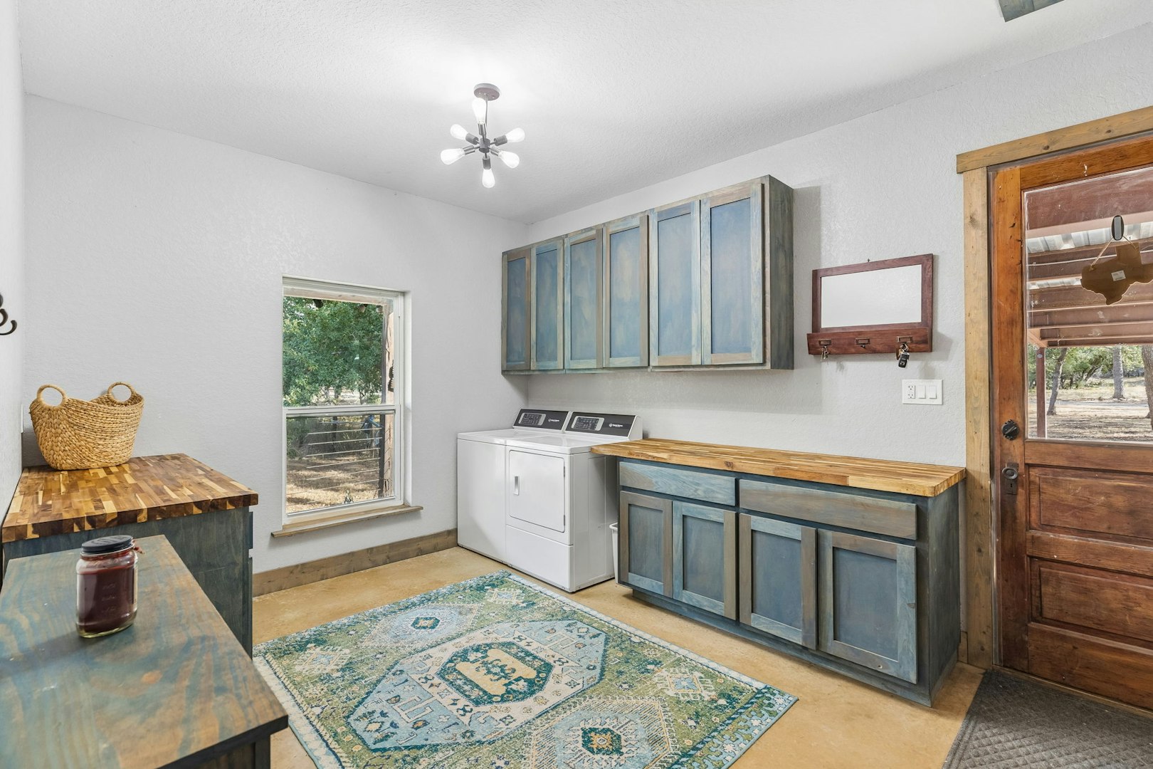 105 Dillard Lane Bergheim TX 78004