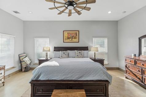 105 Dillard Lane Bergheim TX 78004