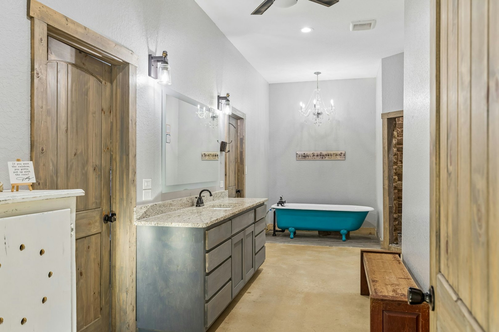 105 Dillard Lane Bergheim TX 78004