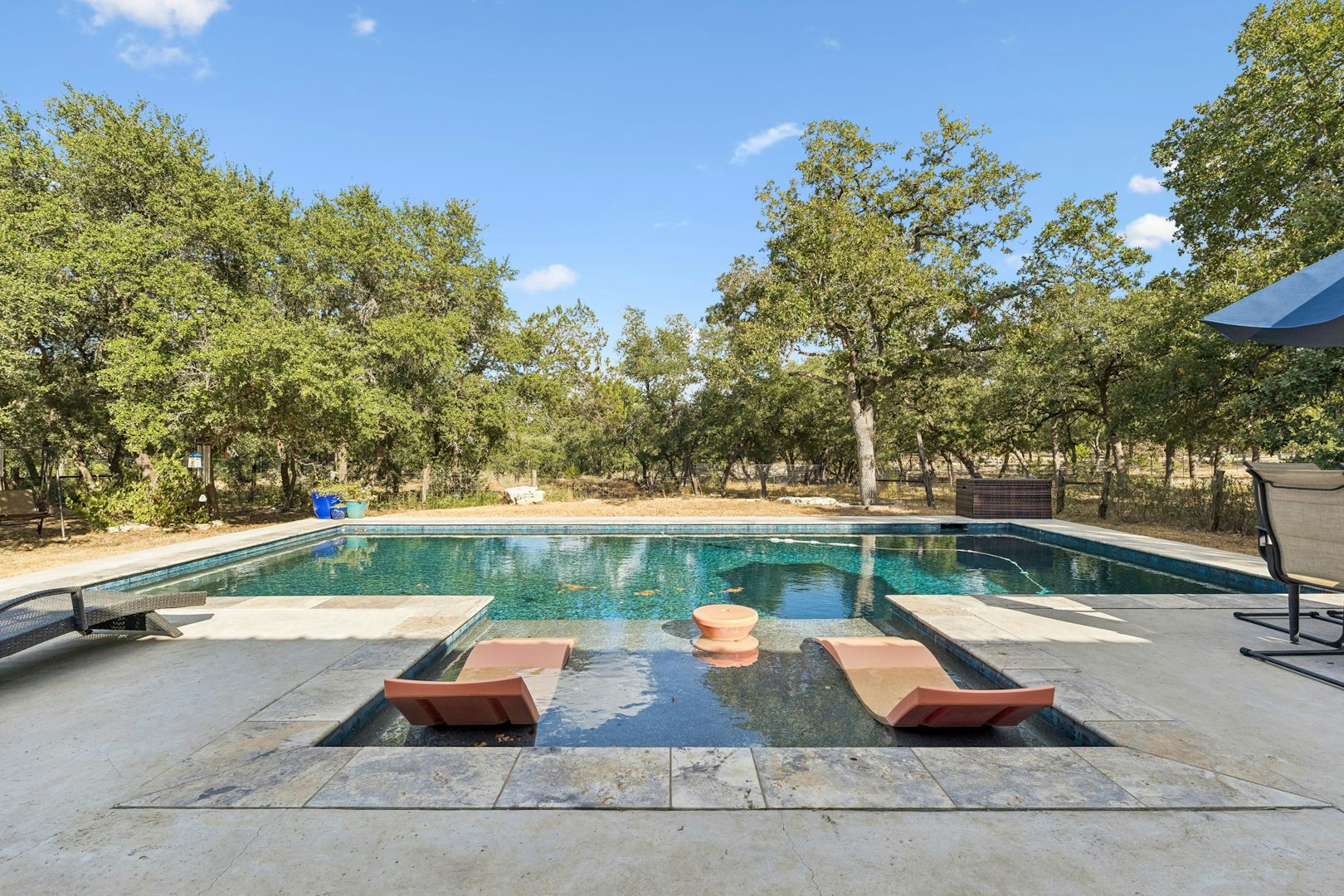 105 Dillard Lane Bergheim TX 78004