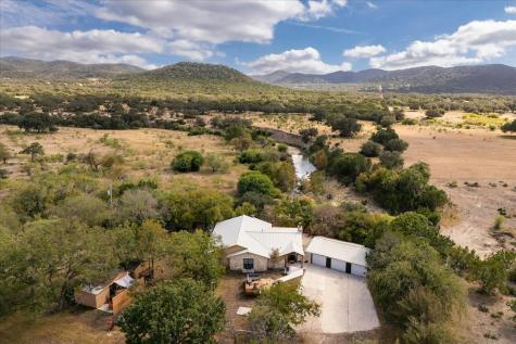 15689 Ranch Road 337 Camp Wood TX 78833
