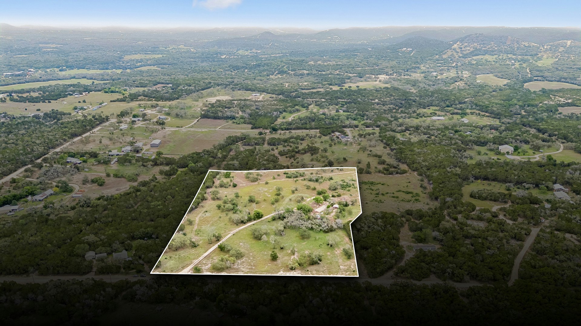 997 Gw Edwards Lane Pipe Creek TX 78063