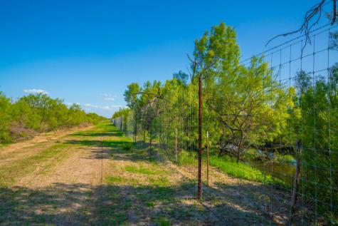 0 Fm 1668 Crystal City TX 78839