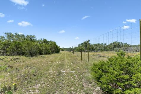 888 Wofford Road London TX 76854
