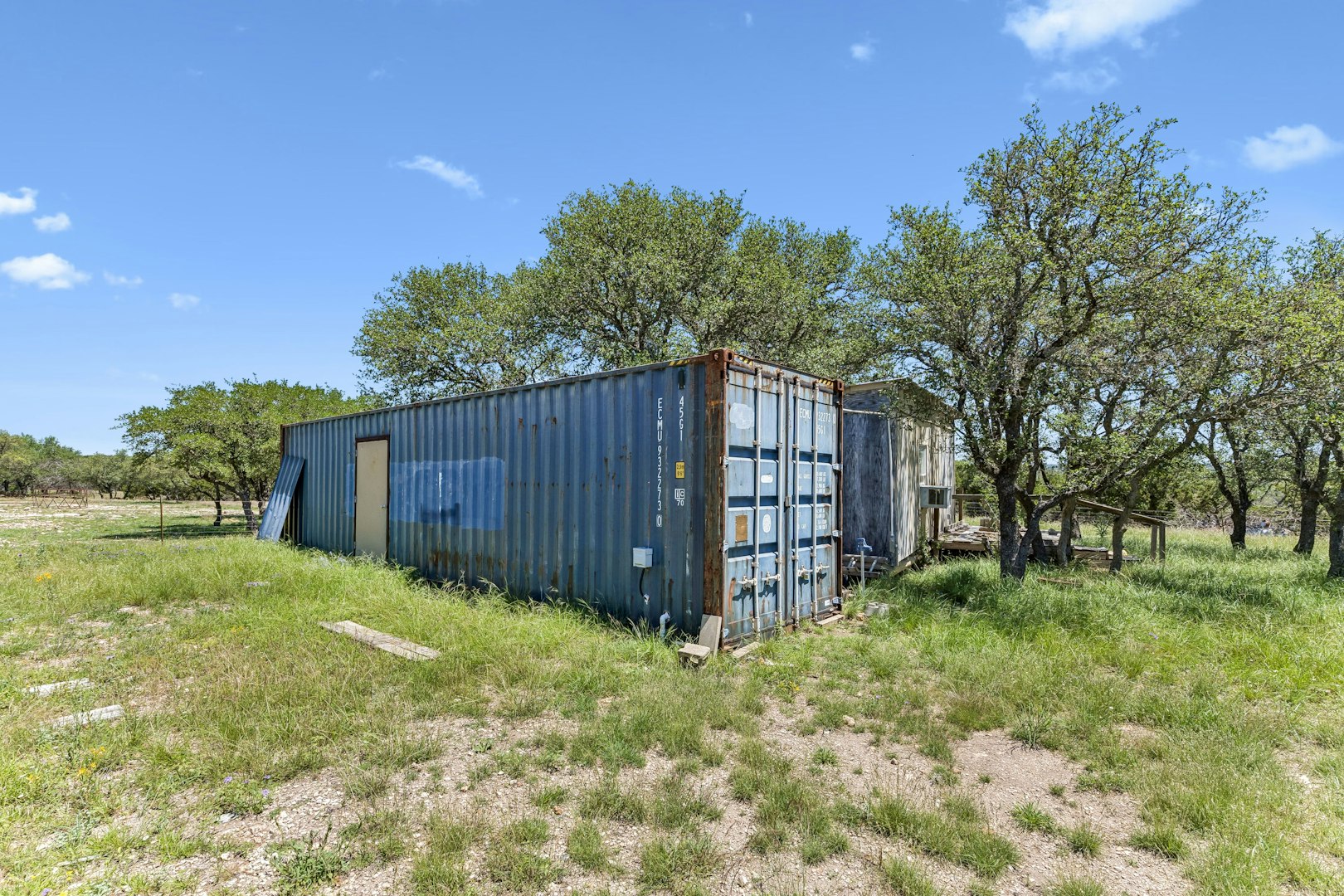 888 Wofford Road London TX 76854