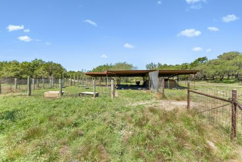 888 Wofford Road London TX 76854
