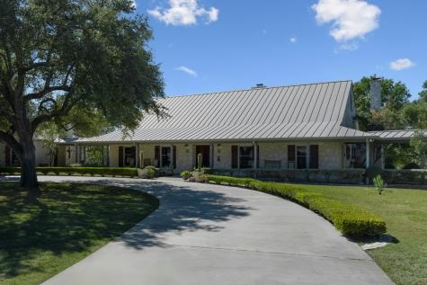 521 Bluff Creek Road North Center Point TX 78010