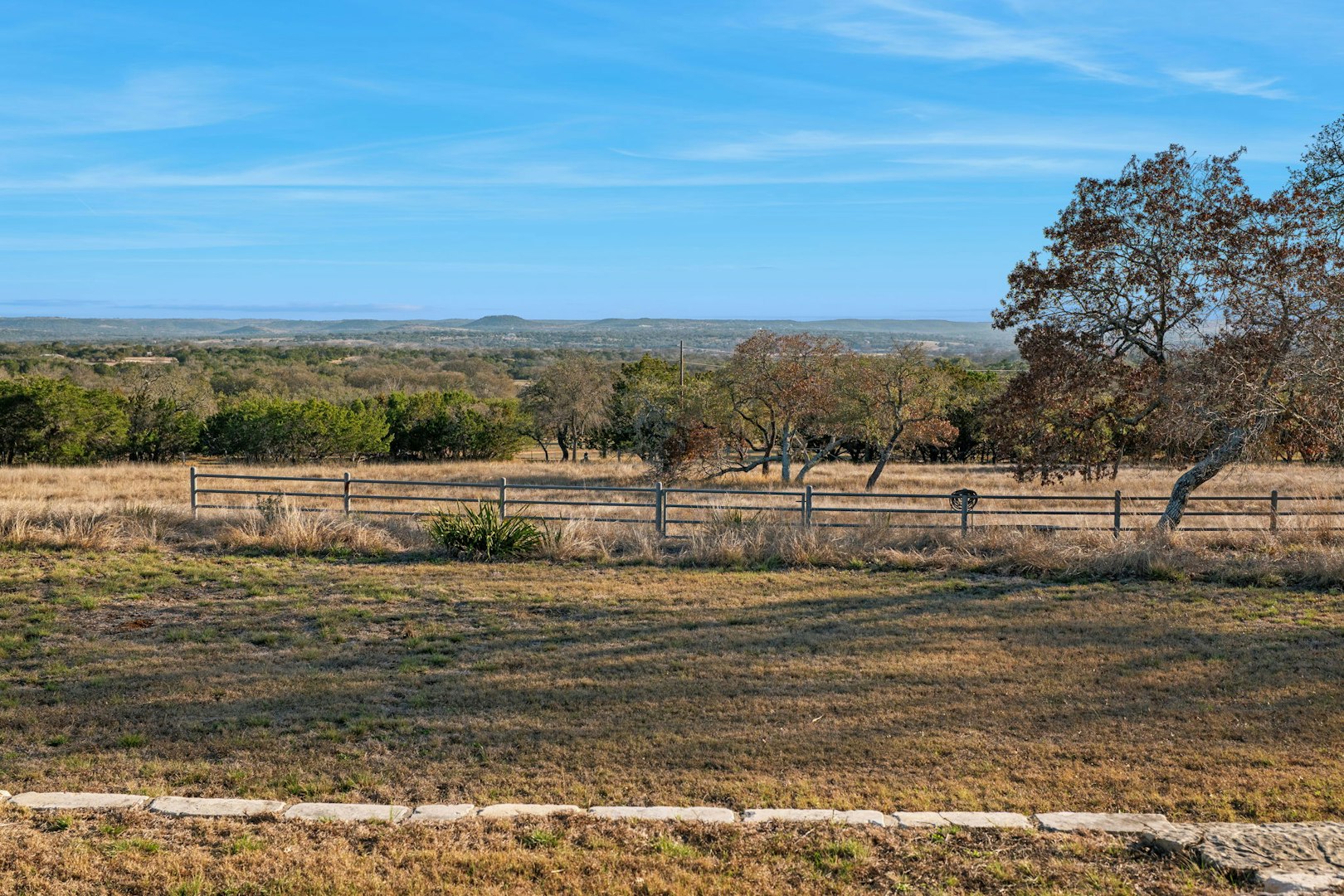 521 Bluff Creek Road North Center Point TX 78010