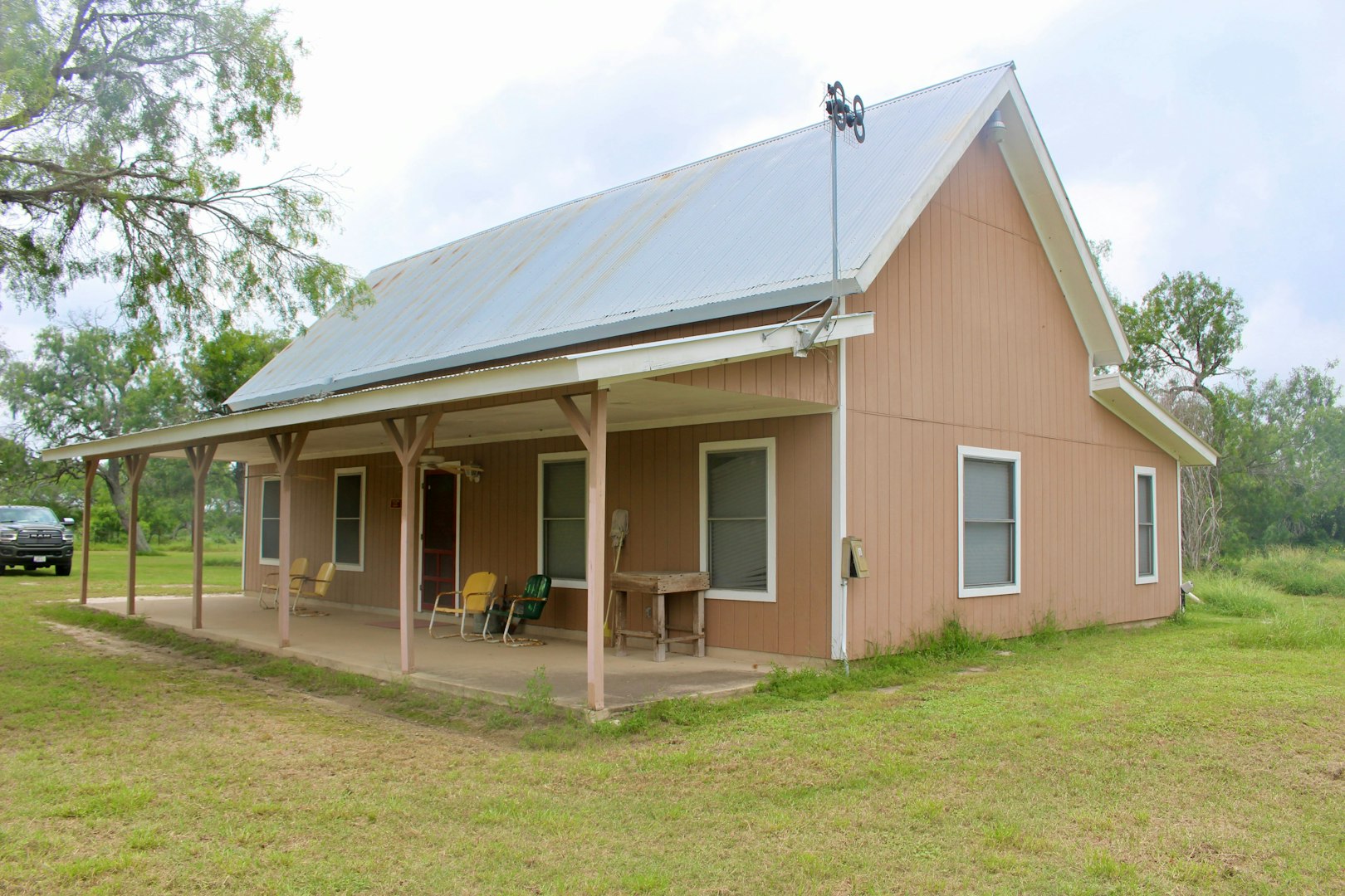 3 Gansky Lane Pleasanton TX 78064