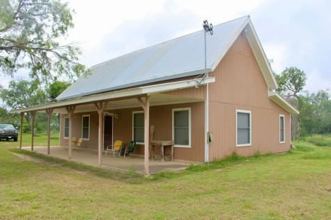 3 Gansky Lane Pleasanton TX 78064
