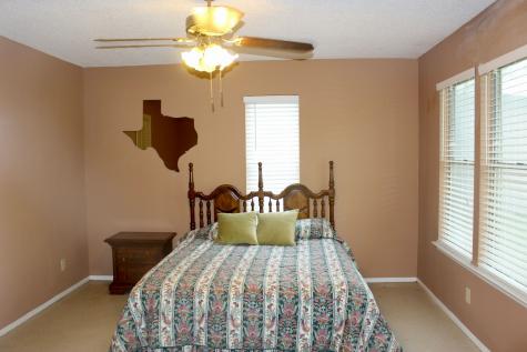 3 Gansky Lane Pleasanton TX 78064