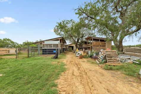 3285 Pittman Road Saint Hedwig TX 78152