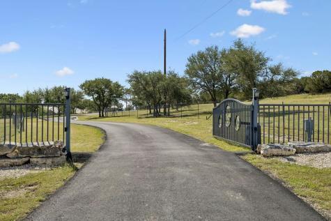 415 Hidden Hills Ranch Road Camp Verde TX 78010