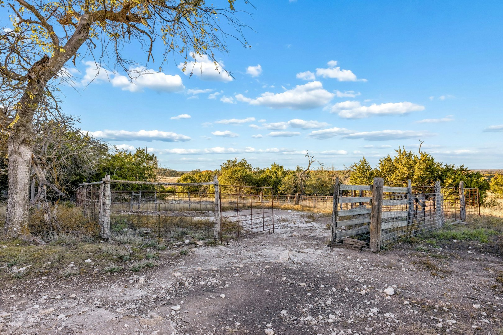1106 Perry Ranch Road Fredericksburg TX 78624
