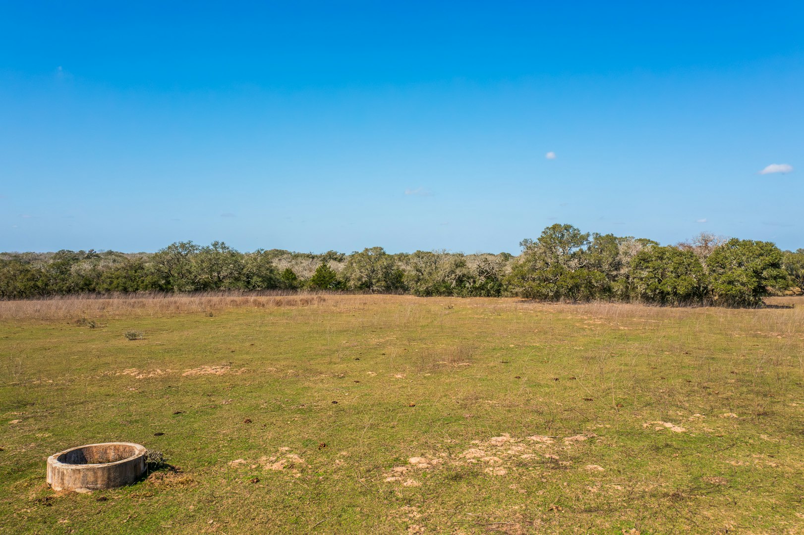 16297b Tx- 111 Yoakum TX 77995