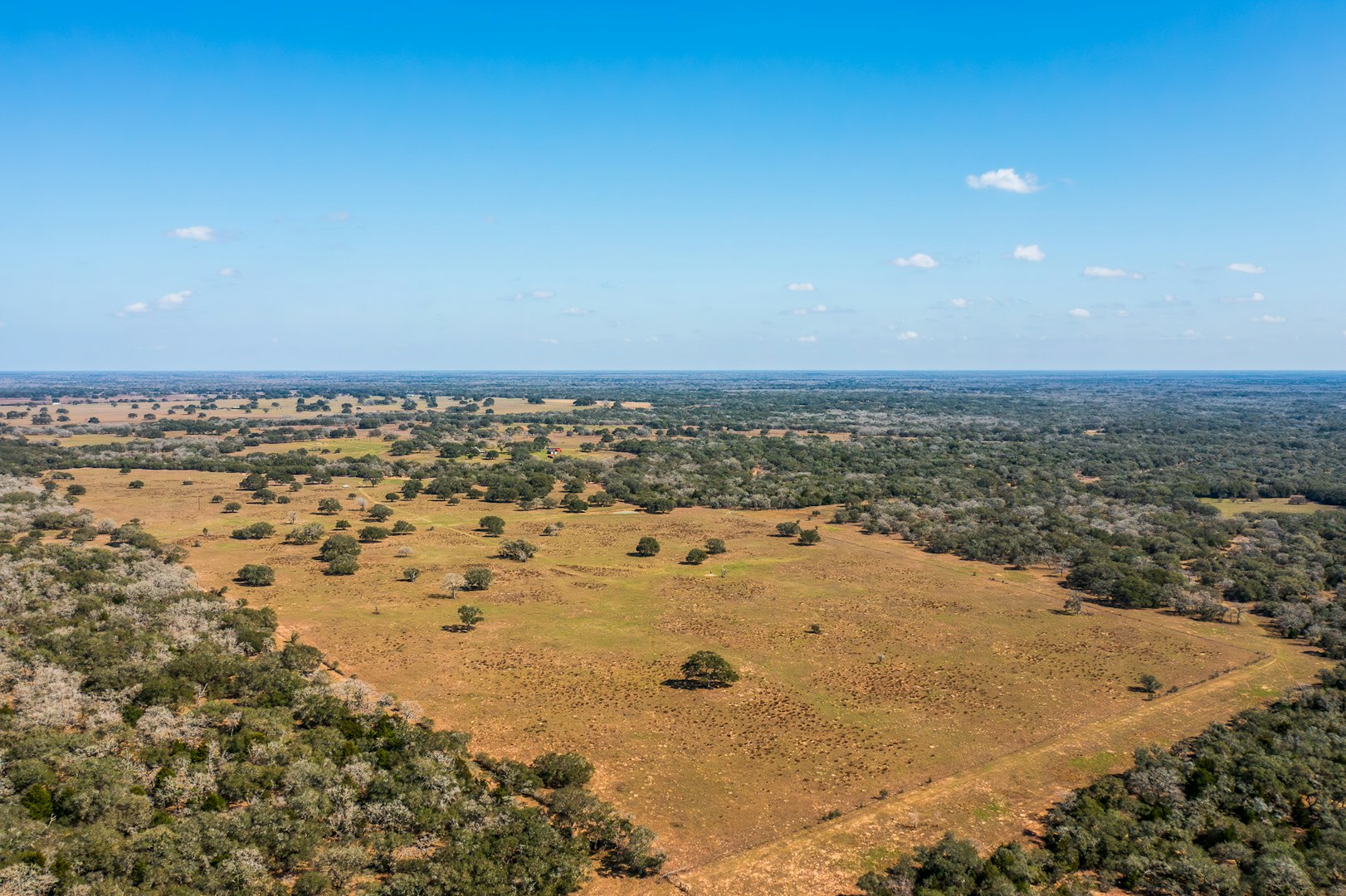 16297b Tx- 111 Yoakum TX 77995