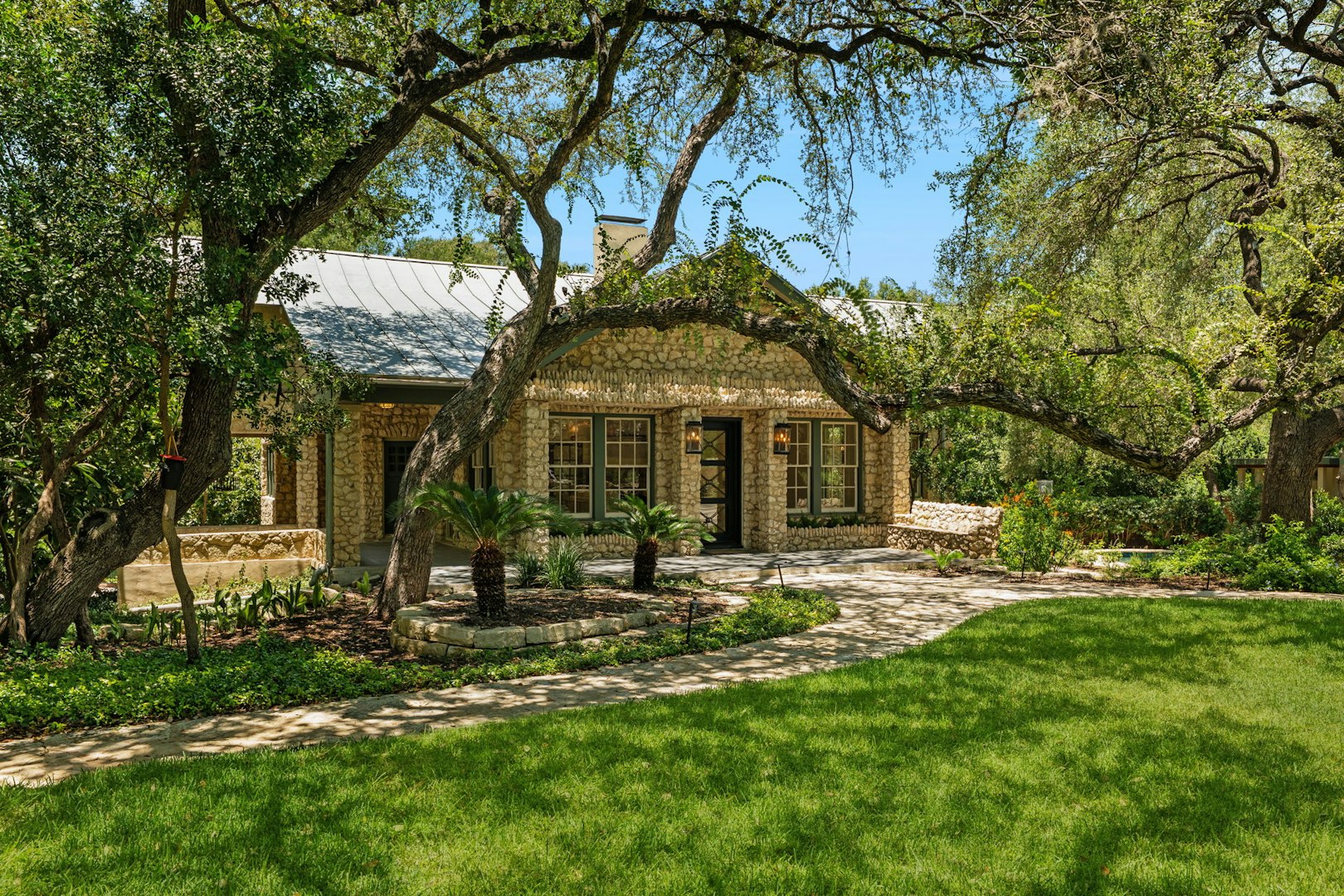 601 Castano Avenue San Antonio TX 78209