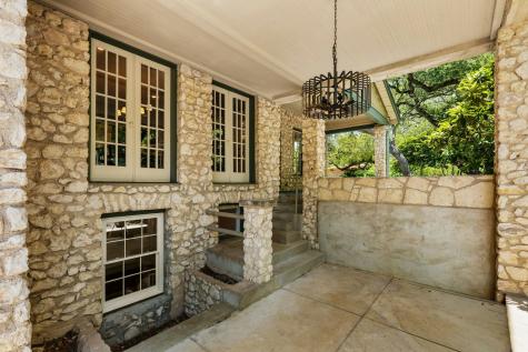 601 Castano Avenue San Antonio TX 78209