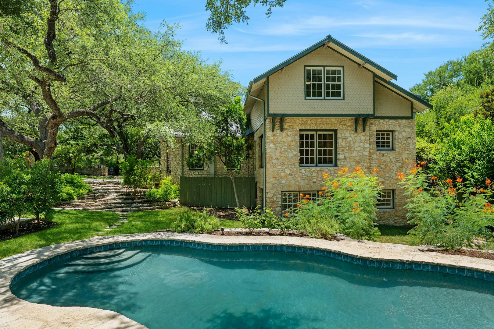 601 Castano Avenue San Antonio TX 78209