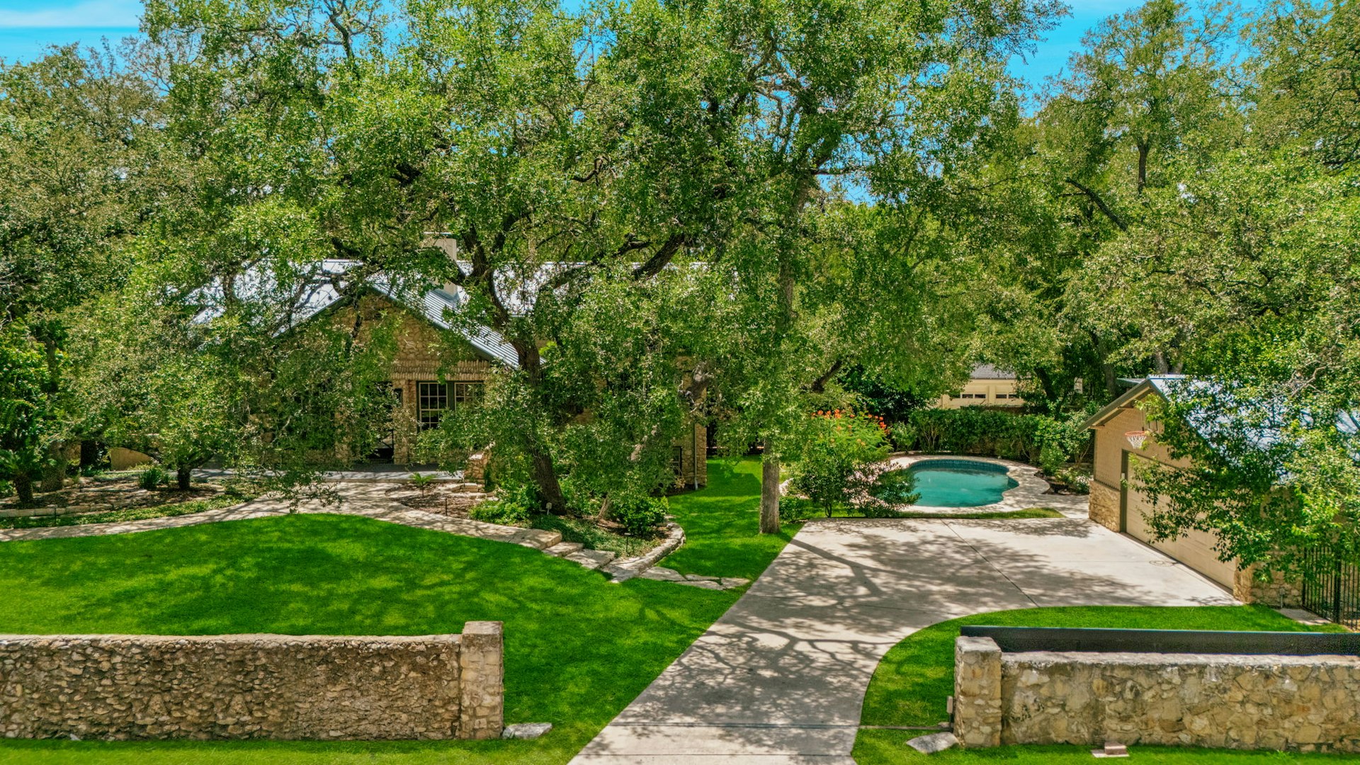 601 Castano Avenue San Antonio TX 78209
