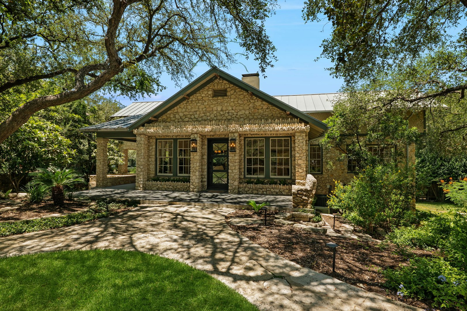 601 Castano Avenue San Antonio TX 78209