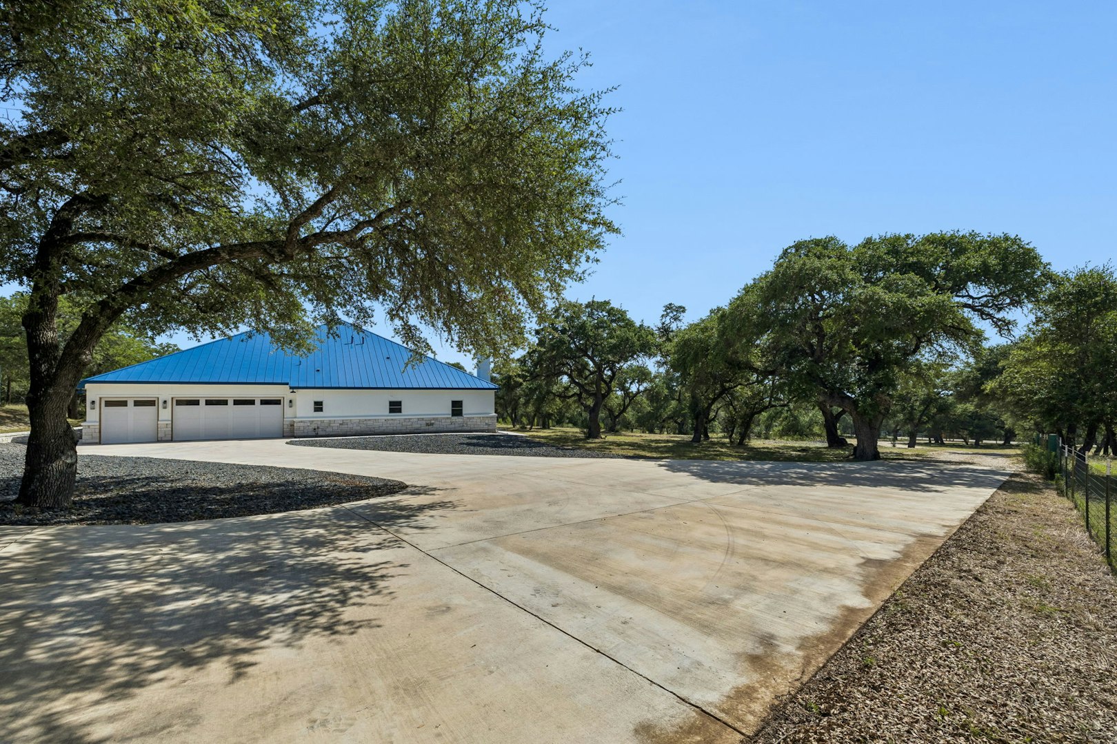 271 Hidden Oaks Drive Bulverde TX 78163