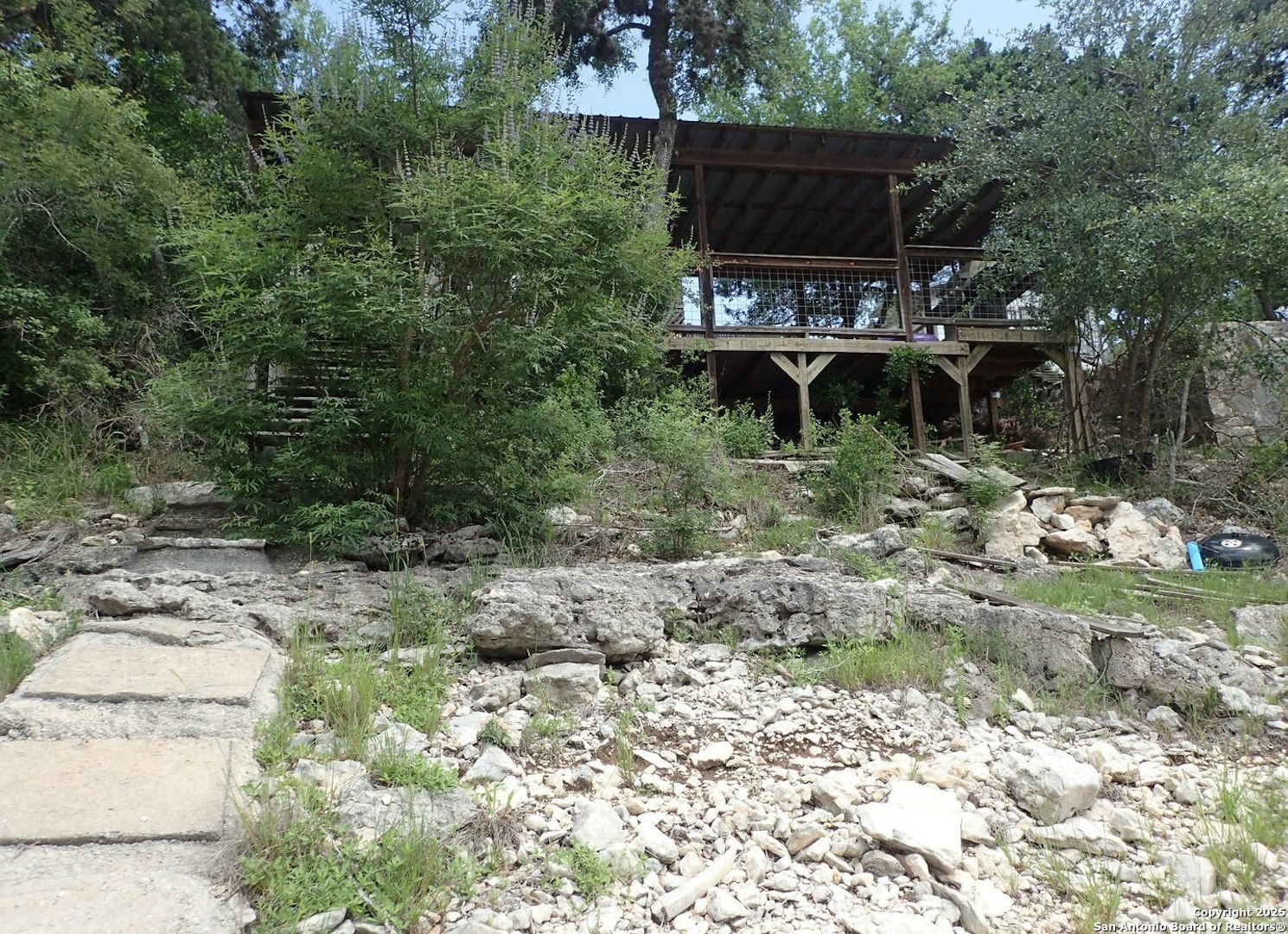 172 Private Road 2622 Mico TX 78056