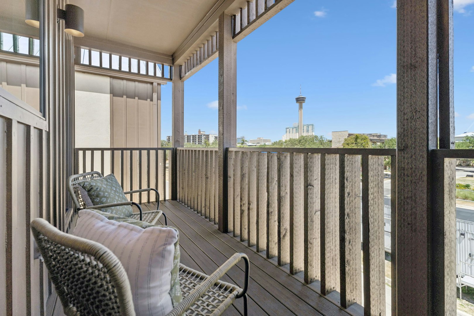 562 Mcmonigal Place San Antonio TX 78210