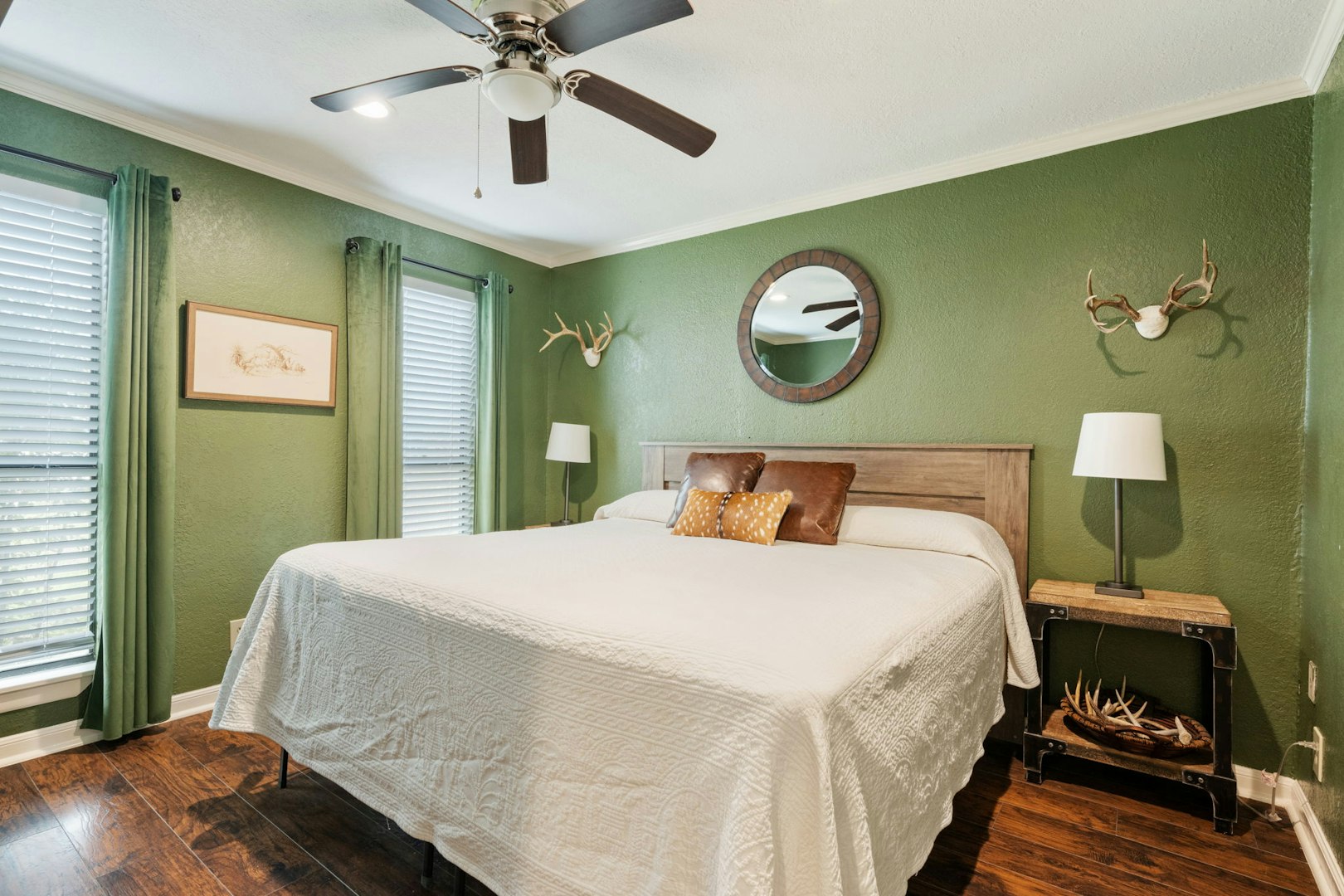 5987 Texas 27 Center Point TX 78010