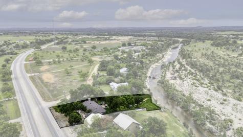 5987 Texas 27 Center Point TX 78010