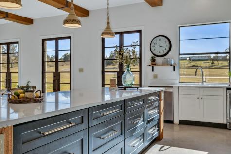 130 Overlook Drive Fredericksburg TX 78624