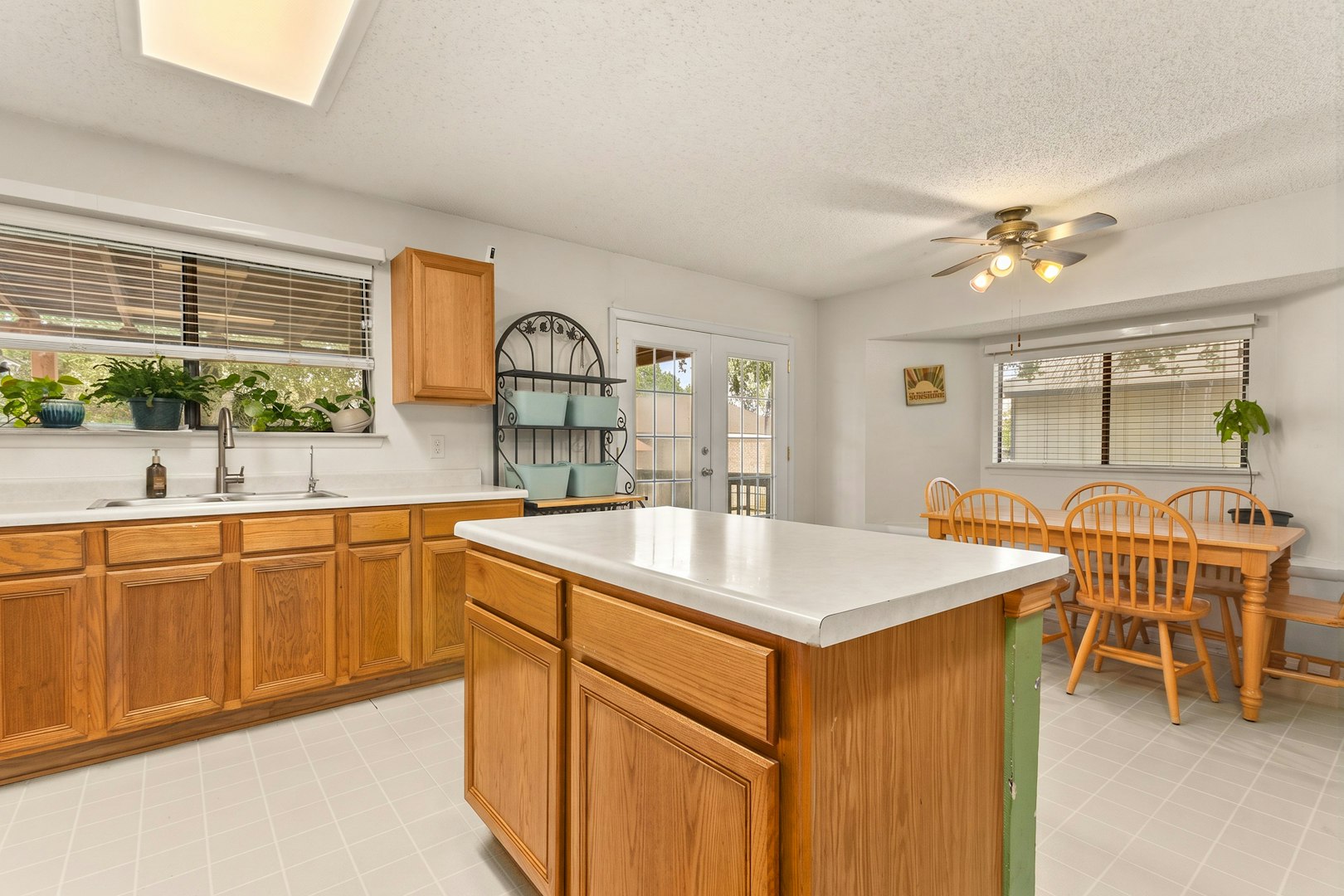 516 Denise Drive New Braunfels TX 78130