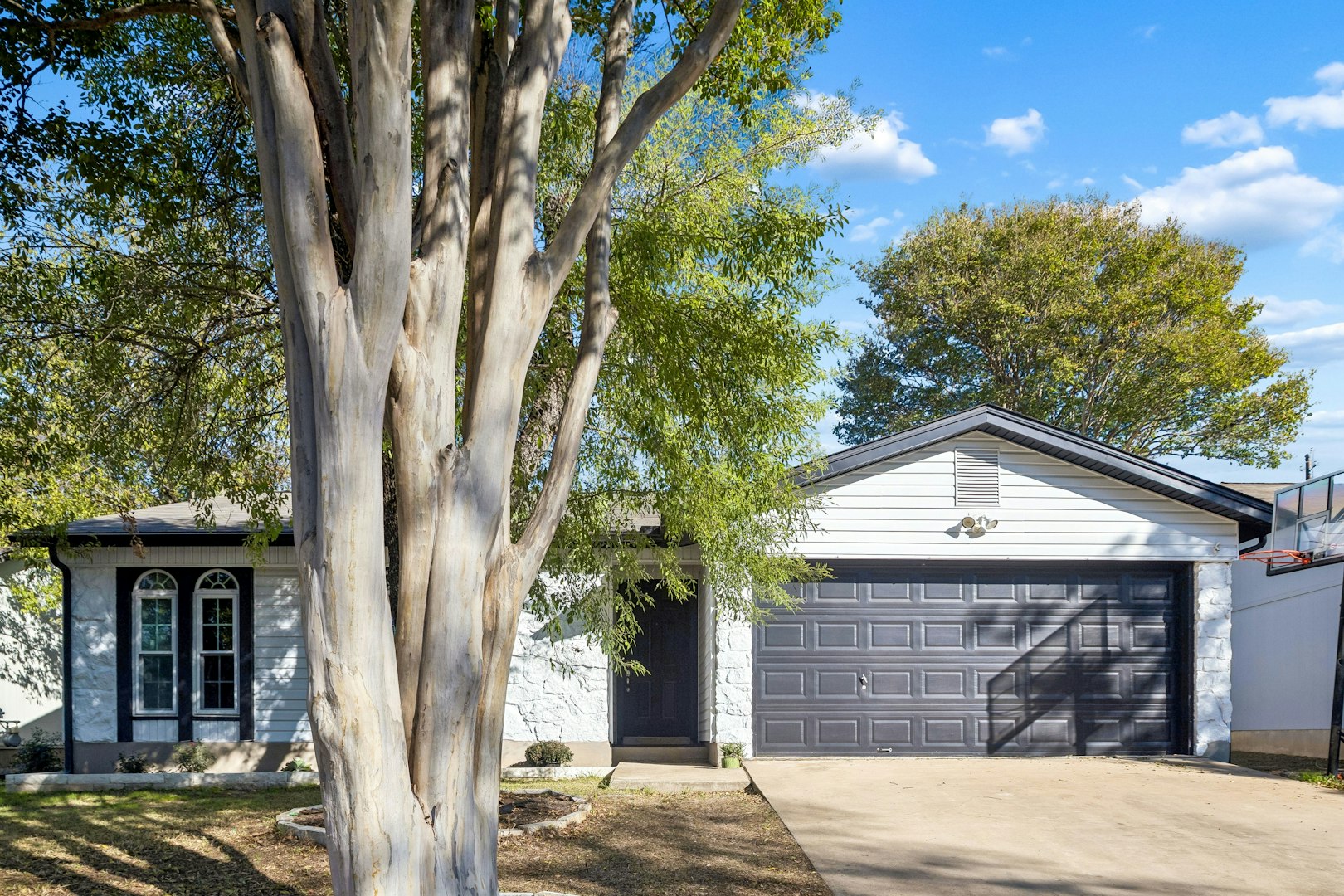 Austin TX, 5502 Porsche Lane