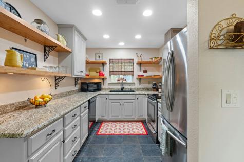 532 North School Street Boerne TX 78006