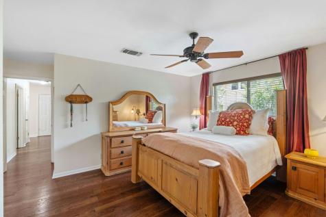 532 North School Street Boerne TX 78006