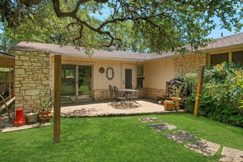 532 North School Street Boerne TX 78006