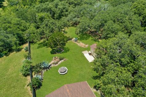 532 North School Street Boerne TX 78006