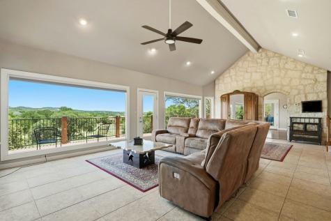 100 Tapatio Drive West Boerne TX 78006