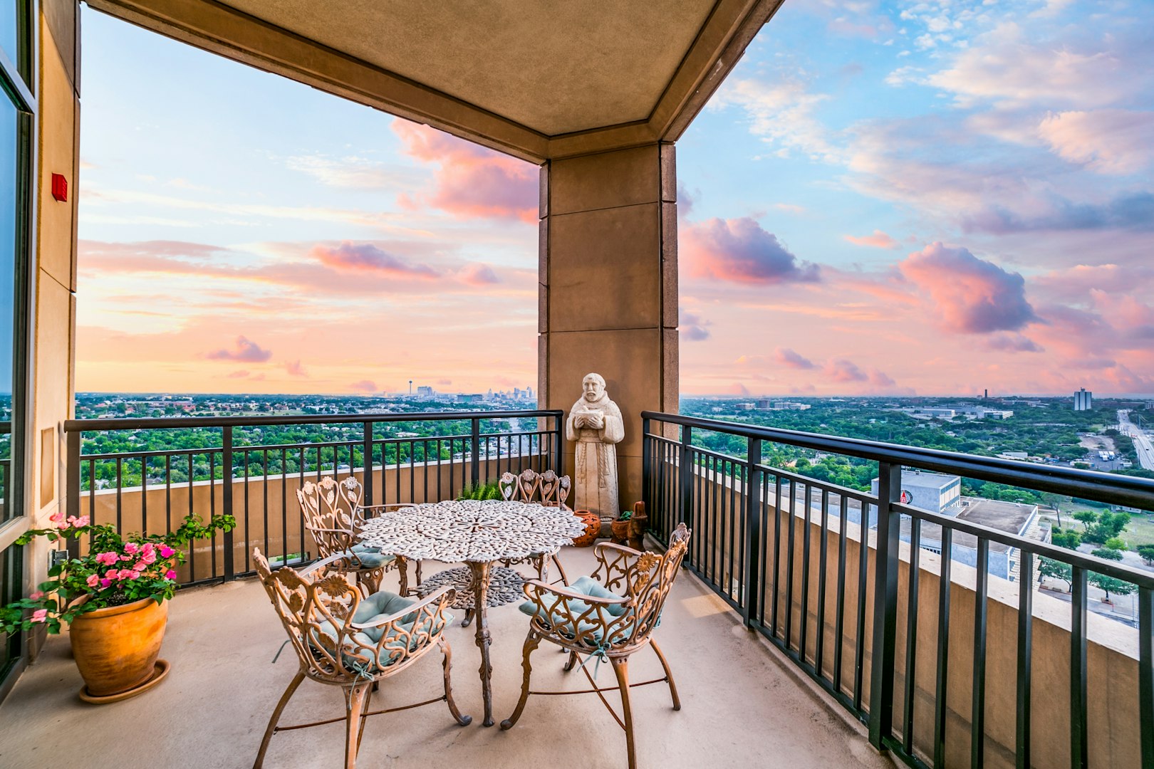 4242 Broadway San Antonio TX 78209