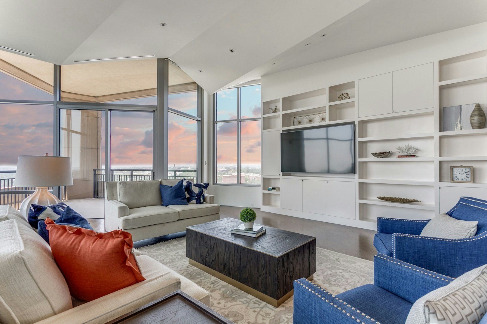 4242 Broadway, San Antonio TX 1614140 Phyllis Browning Company